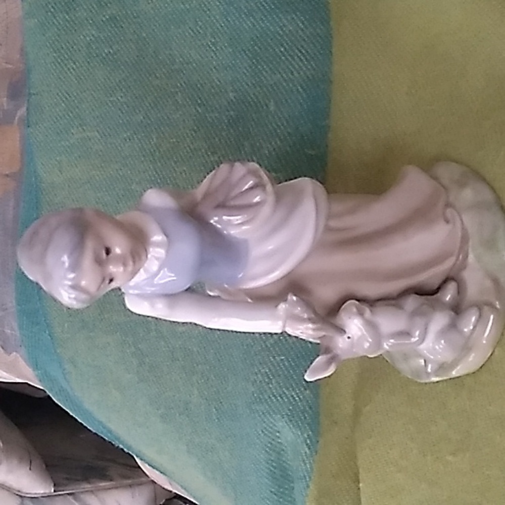Vintage Tengra Valencia Spain Porcelain Girl Feeding Bunny Rabbit Figurine